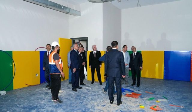 Vali Gül Küçükçekmece’deki Okul İnşaatlarını İnceledi