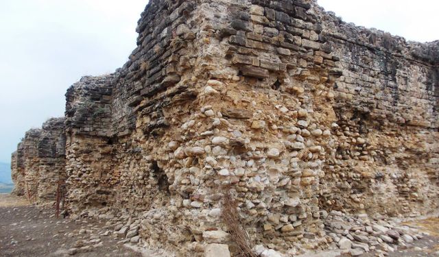 Adana Karaisalı'da Kesrihan Kervansarayı'nın Tarihi