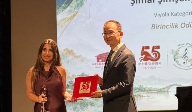 Adana'da 'Türkiye'de Çin Müziği Yarışması'nın ödül töreni düzenlendi