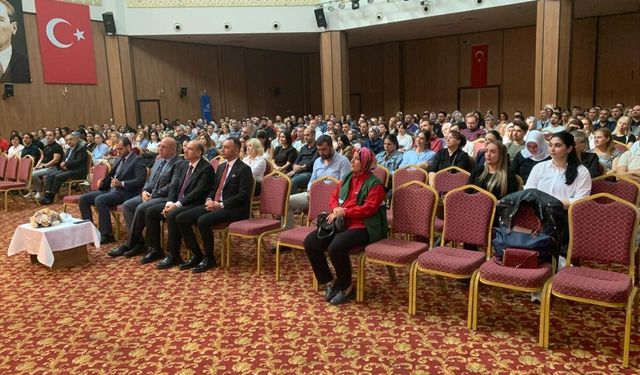 Adana'da Yeşilay kulüplerinin okullarda sürdüreceği faaliyetler değerlendirildi