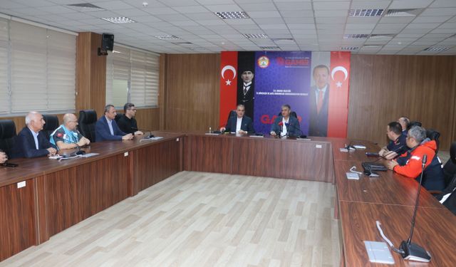 AK Parti Sözcüsü Ömer Çelik'ten Adana ve Osmaniye'deki depremlere ilişkin açıklama:
