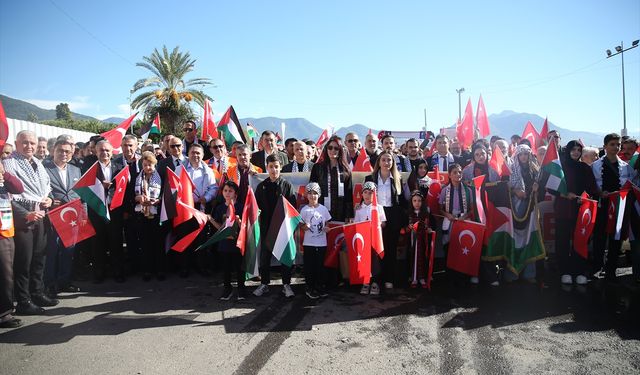 Alanya'da 'Gazze İçin Sessiz Çığlık Yürüyüşü' düzenlendi
