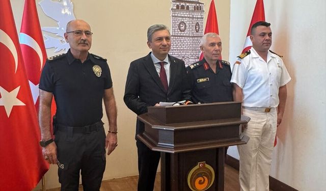 Antalya'da 'İl Asayiş ve Güvenlik Bilgilendirme Toplantısı' yapıldı