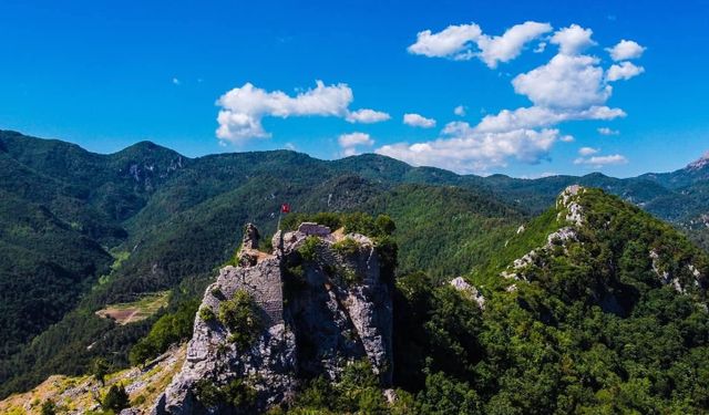 Arsuz Kalesi ve Amanos Dağları’nın Tarihi Mirası
