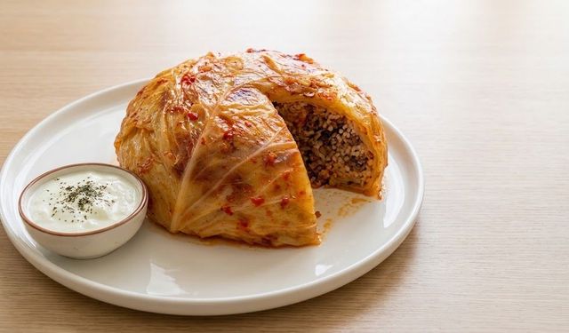 Etli Pirinçli Lahana Dolması Nasıl Yapılır