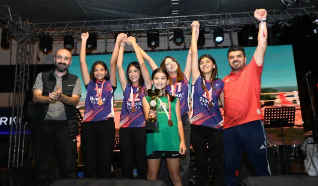 Osmaniye Fıstık Festivali'nde Voleybol Heyecanı