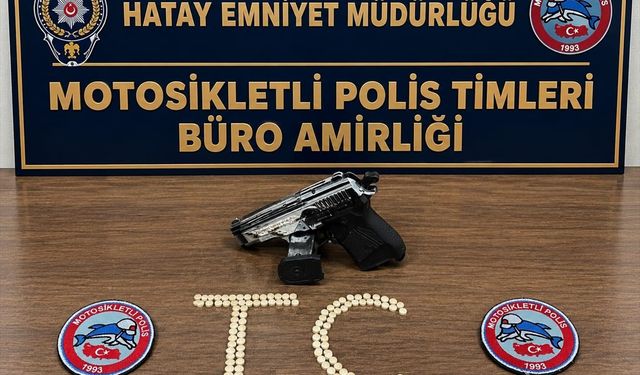 Hatay'da üst aramalarında uyuşturucu bulunan 3 şüpheli yakalandı