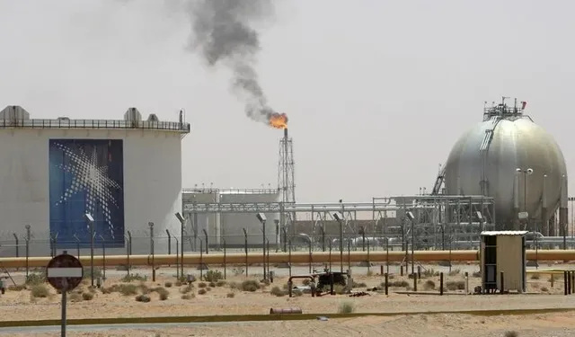 Husiler Aramco Tesisini Vurduğunu Açıkladı