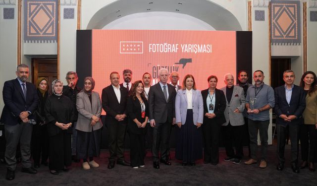 İstanbul'da KADEM'in Fotoğraf Yarışması Ödülleri Verildi