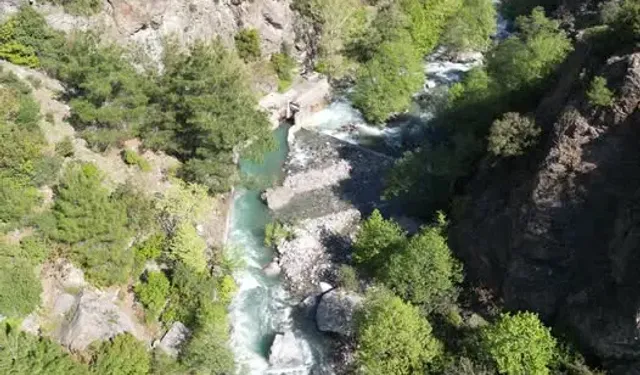 Osmaniye'de Doğaseverlerin İlgi Odağı: Karaçay Şelalesi Kanyonu