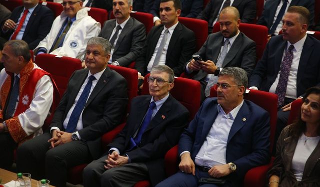 Nobel ödüllü Prof. Dr. Aziz Sancar, Adana'da akademik yıl açılış törenine katıldı: