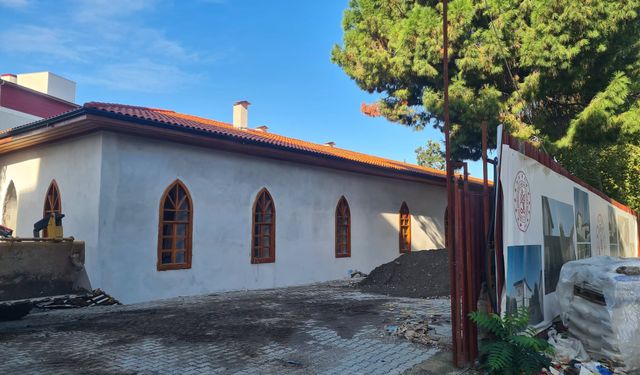 Osmaniye'de Tarihî Hastane Kütüphaneye Dönüşüyor
