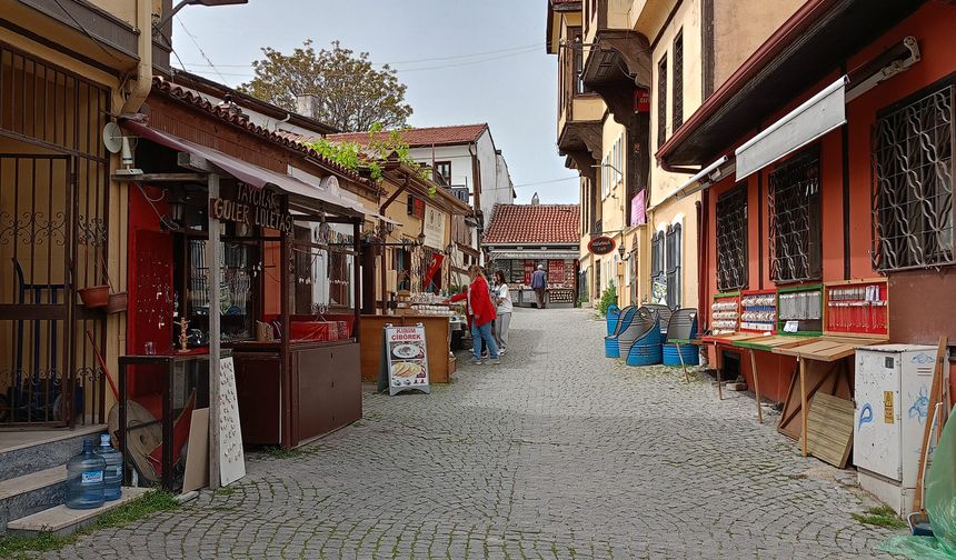 Eskişehir'de Tarihi Odunpazarı Semti Canlanıyor: Ziyaretçilerin İlgi Odağı Haline Geldi