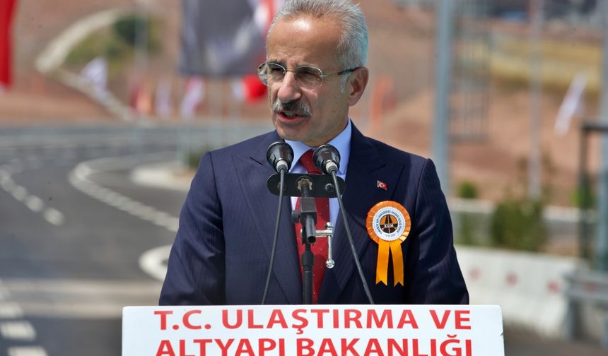 Ulaştırma ve Altyapı Bakanı Uraloğlu, Osmaniye'de Batı Kavşağı açılışında konuştu: