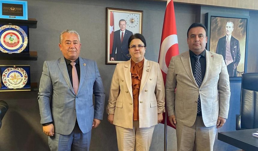 Ak Parti'li Yanık, MHP'li Yerel Yöneticileri Ağırladı