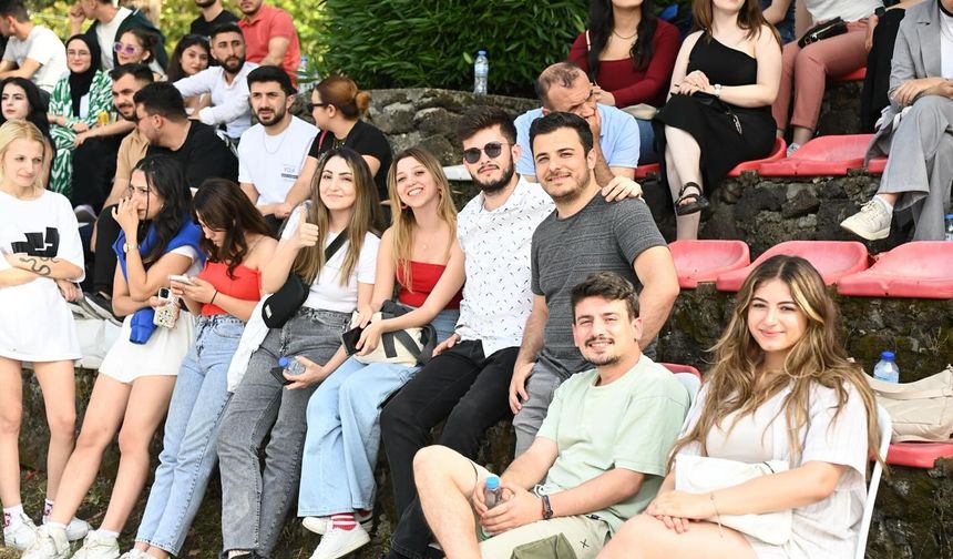 Osmaniye Korkut Ata Üniversitesi Bahar Şenliği İkinci Gününden Renkli Kareler