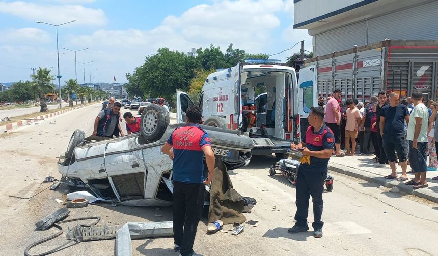 Adıyaman’da İki Otomobil Çarpıştı: 6 Yaralı