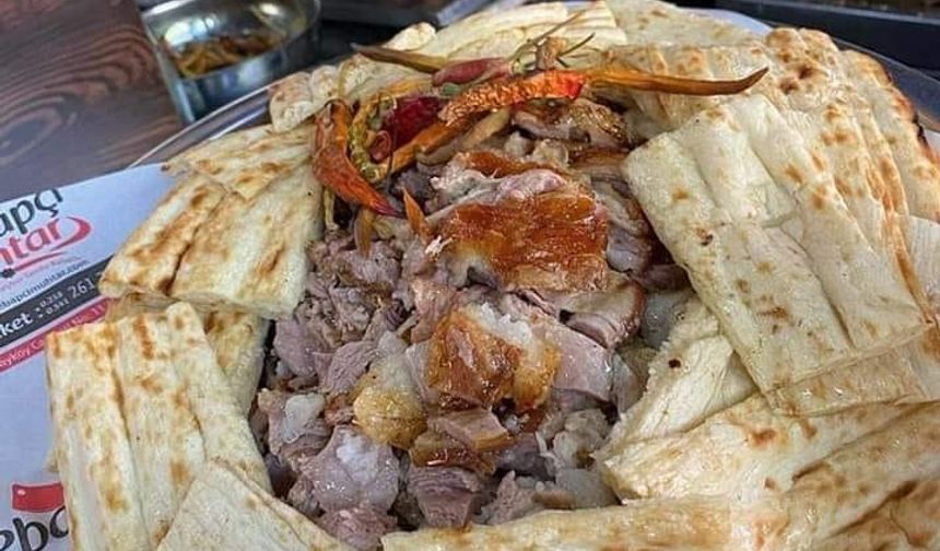 Denizli'nin Lezzeti: Tandırda Pişirilen Meşhur Kuzu Kebabı