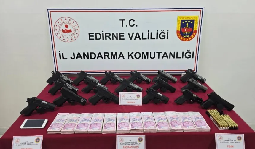 İpsala’daki operasyonda 17 tabanca ele geçirildi