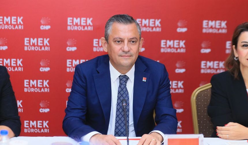 CHP Lideri Özgür Özel, Kocaeli'de Erken Seçim Çağrısında Bulundu