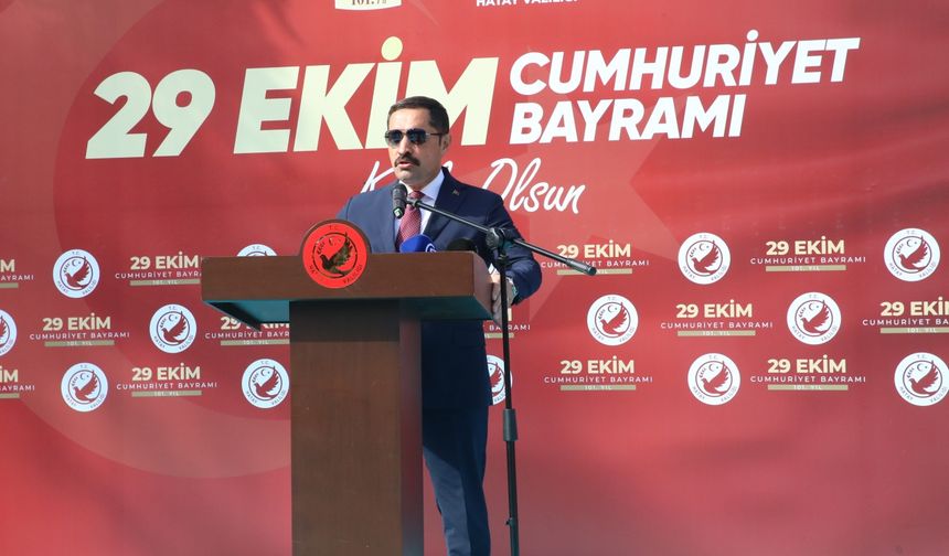 Adana, Mersin, Osmaniye ve Hatay'da, Cumhuriyet'in 101. yıl dönümü kutlandı