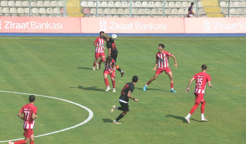 Osmaniyespor FK - Diyarbekirspor Maçı Uzatmalarda Osmaniyespor Öne Geçti