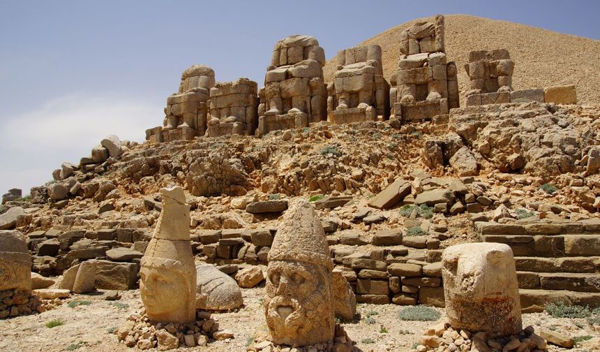 Adıyaman’ın Gözbebeği: Nemrut Dağı'nın Tarihi ve Doğal Zenginlikleri