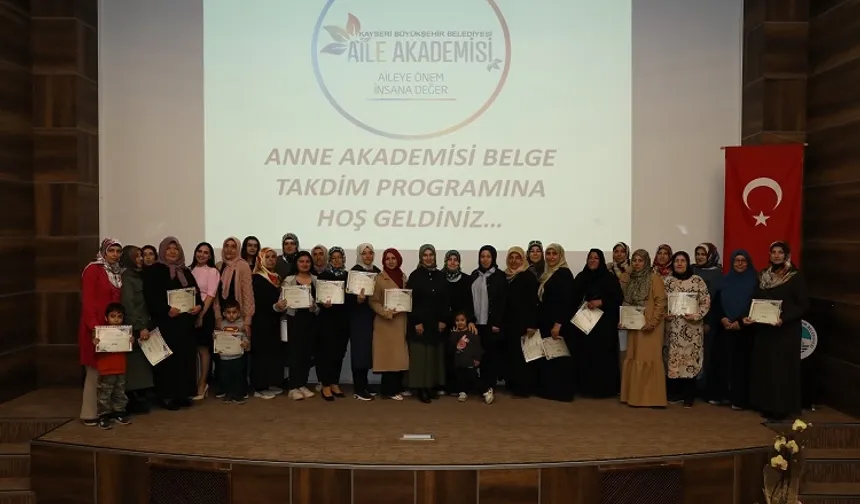 Kayseri Büyükşehir'den Anne Akademisi