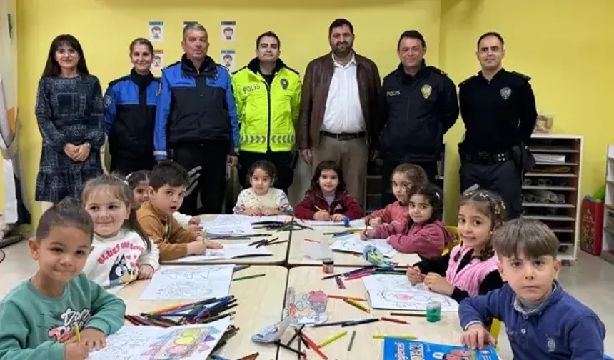 Belen'de polis ekipleri öğrencilere siber güvenlik eğitimi verdi