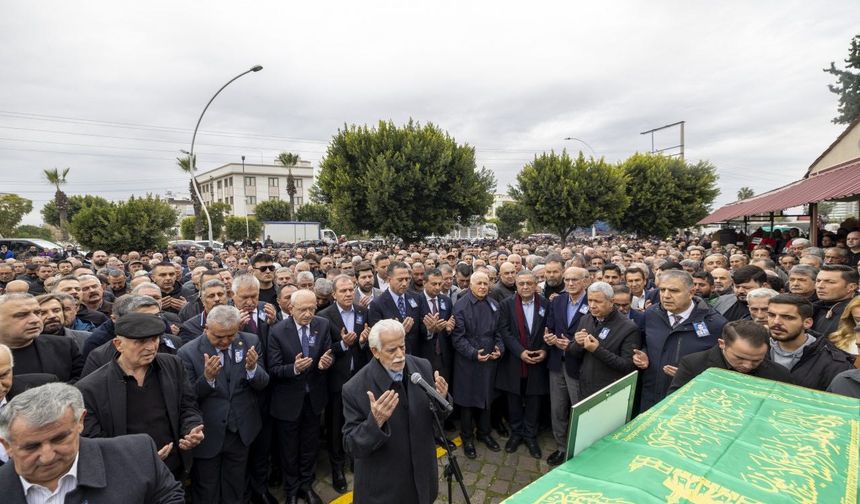 Eski CHP Genel Başkanı Kılıçdaroğlu, Mersin'de cenaze törenine katıldı