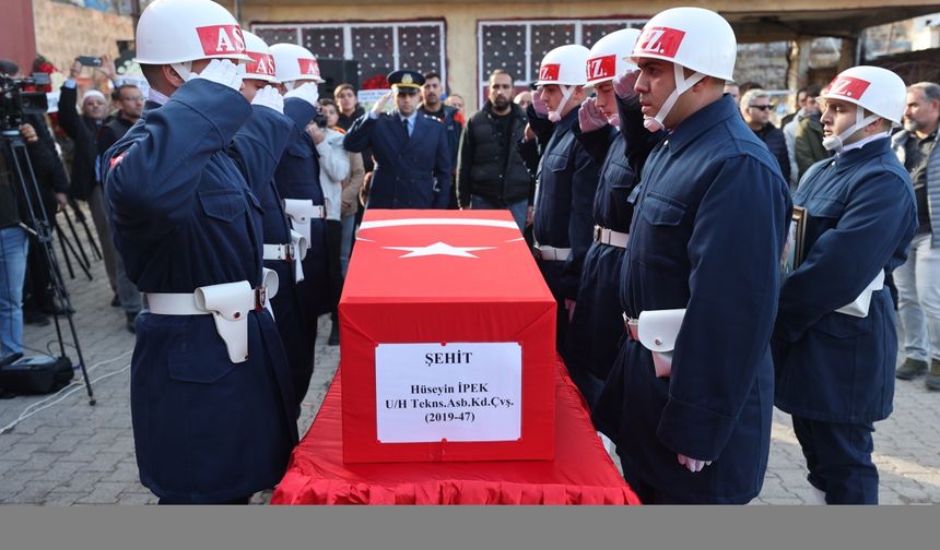 Şehit Astsubay Kıdemli Çavuş Hüseyin İpek Nevşehir'de son yolculuğuna uğurlandı