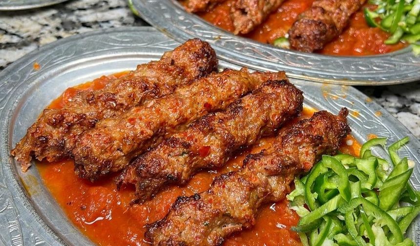 Gaziantep Mutfağının  Altı Ezmeli Kebabın Eşsiz Lezzeti