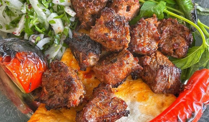 Gaziantep’in Efsane Lezzeti  Tike Kebap