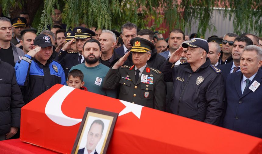 Şehit Polis Memuru Mehmet Tozun, Son Yolculuğuna Uğurlandı