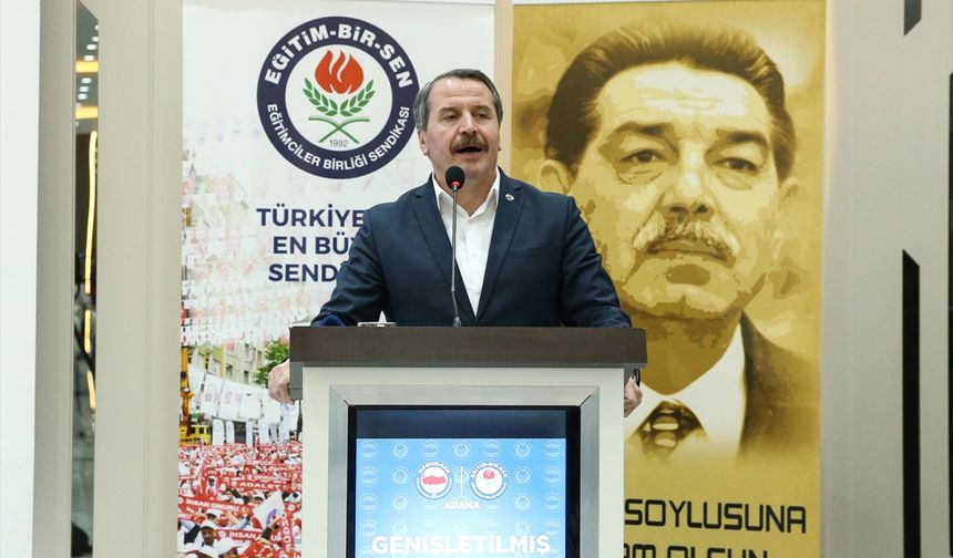 Memur-Sen Toplu Sözleşme Sürecinde Kararını Değiştirdi: Hakeme Gitmeyecek