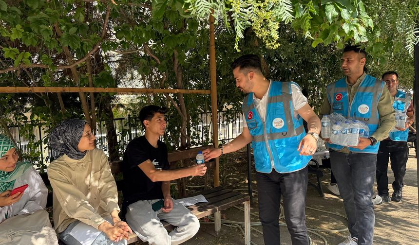 AK Parti Düziçi’den YKS Adaylarına Destek