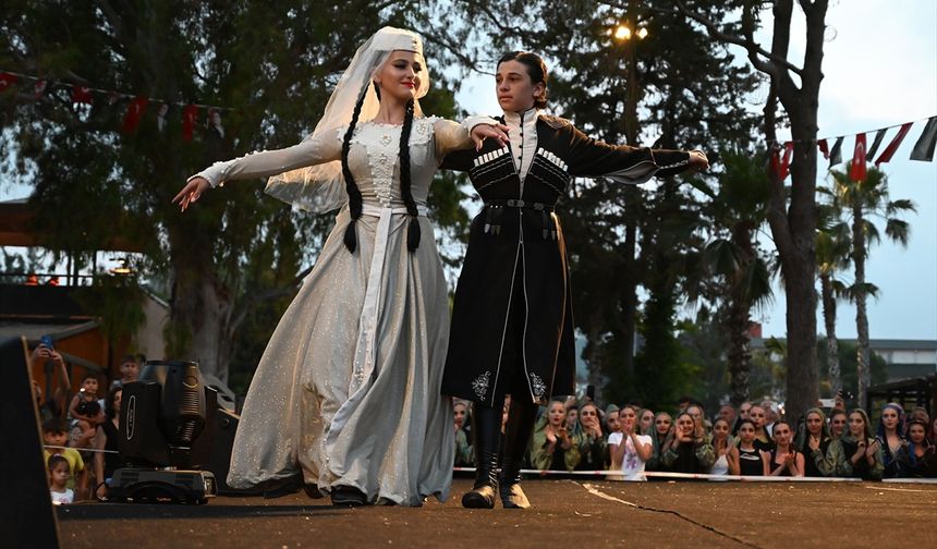 Antalya'da 11. Uluslararası Güneşin Evi Türkiye Festivali düzenlendi