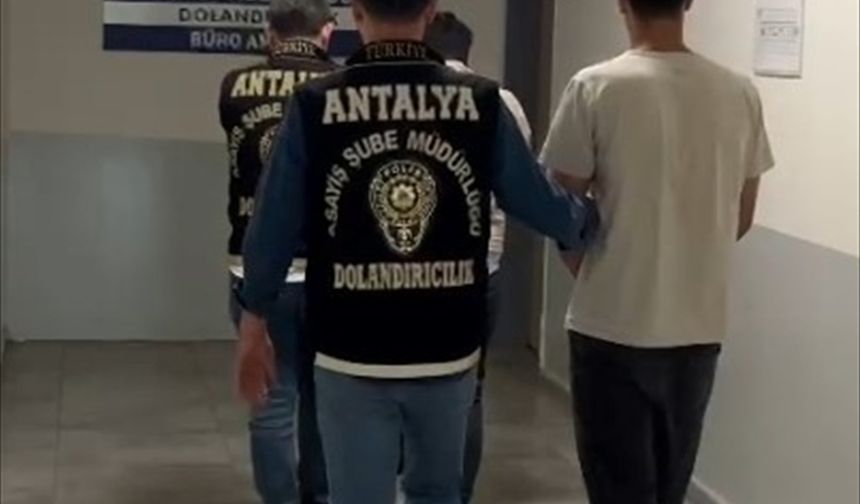 Antalya'da dolandırıcılık operasyonunda yakalanan 2 şüpheli tutuklandı