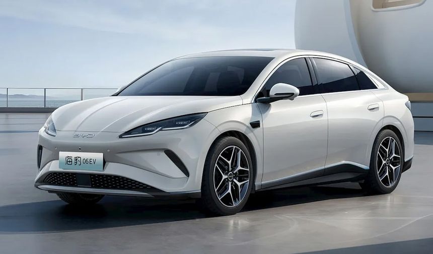 Fiat Egea Fiyatına Elektrikli Sedan: Seal 06 Sahneye Çıktı