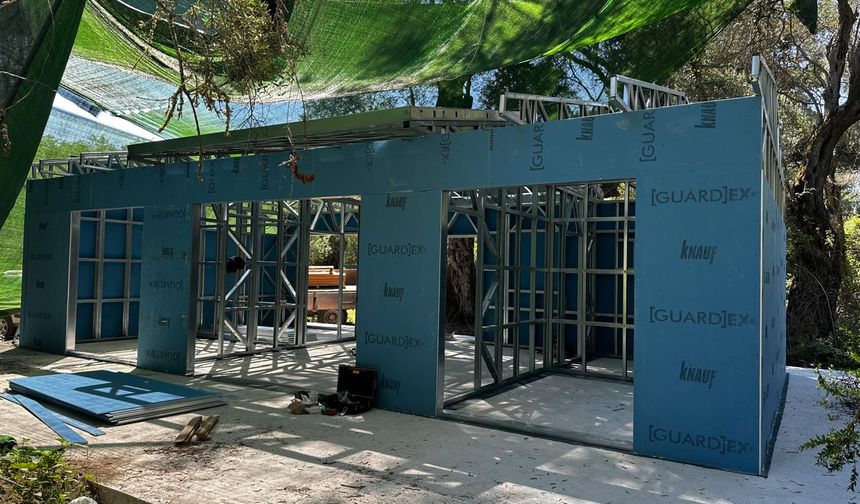 Karmod'dan, Korfu Adası'nda çelik konstrüksiyondan apart otel projesi