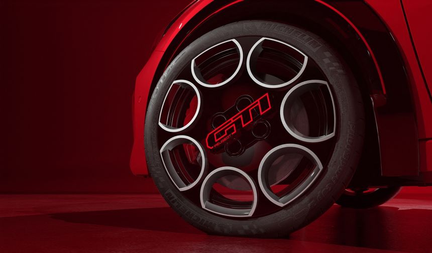 Peugeot yeni E-208 GTi modelini tanıttı