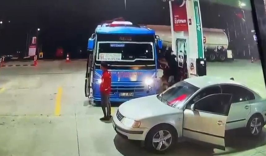 Sürücülerin güzergah kavgası kamerada