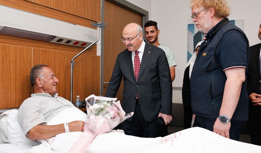 Adana Valisi Köşger Gazze'den gelen Filistinli hastaları ziyaret etti