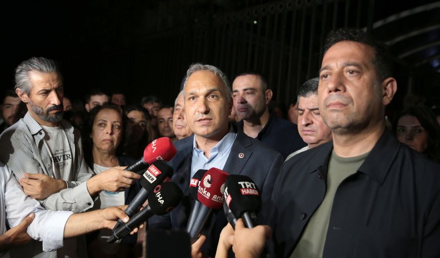 CHP'li Başarır ve Özçağdaş'tan tutuklanan Antalya Büyükşehir Belediye Başkanı Böcek'e destek