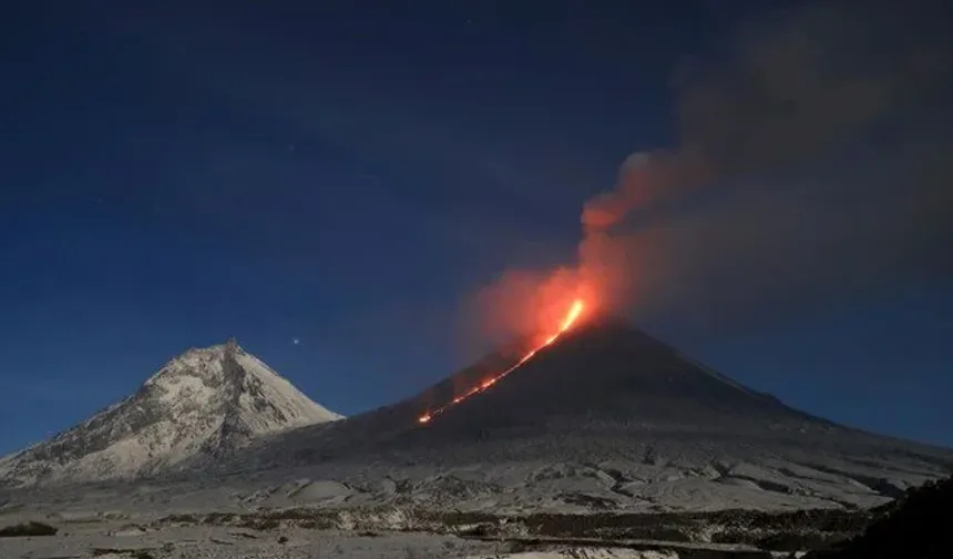Klyuchevskoy Yanardağı Patladı Kamçatka’da Deprem ve Tsunami Alarmı