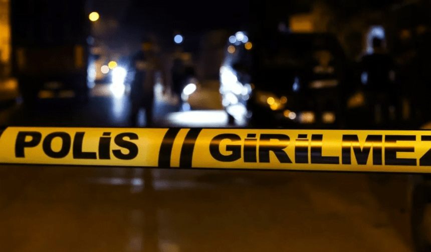 İzmir Dikili’de Facia Anne, Kızını Öldürüp İntihar Etti