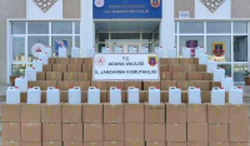 Adana'da bir tırda 2 bin 920 litre kaçak etil alkol ele geçirildi