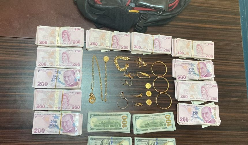 Adana'da dolandırılan çift, para ve altınlarına polis sayesinde kavuştu