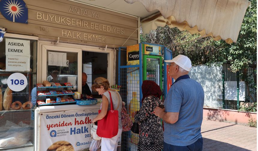 Antalya Halk Ekmek 25 çeşitte ürün sunuyor