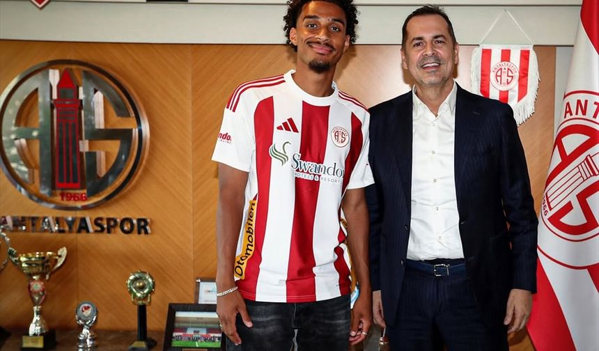 Antalyaspor, Gambiyalı futbolcu Ceesay'ı transfer etti